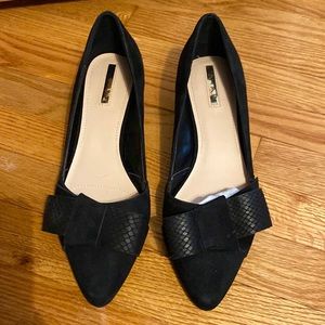 Womens size 9 black kitten heel 2inches